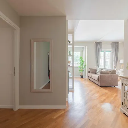 Suityrhome San Giovanni 11 Apartment *