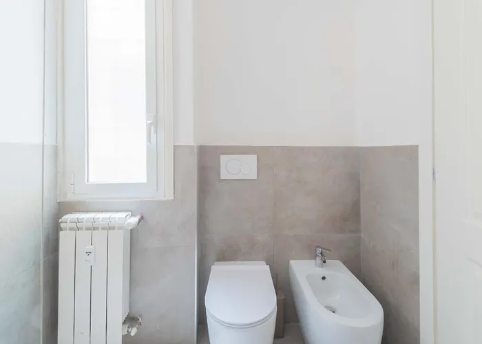 Suityrhome San Giovanni 11 *