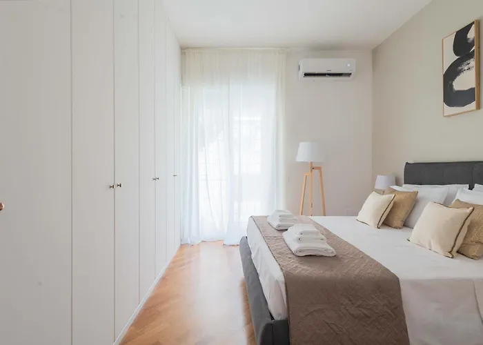 Suityrhome San Giovanni 11 Διαμέρισμα *